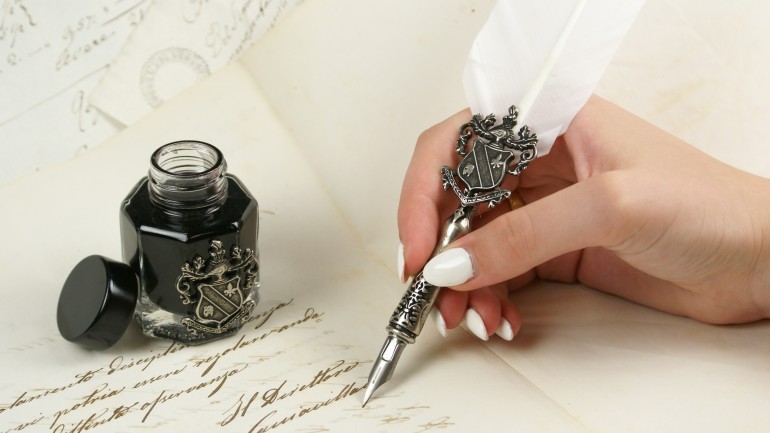 Riscoprire il fascino del medioevo con i set da scrittura Rubinato
